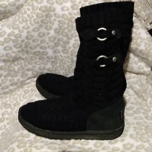UGG  Tularosa Route Cable Boots 7